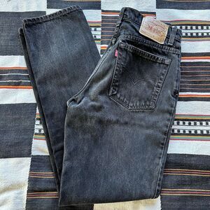 Vintage 90’s Levi’s 512 Black Denim Jeans. Size 28/32. Slim Tapered Fit. Cotton.